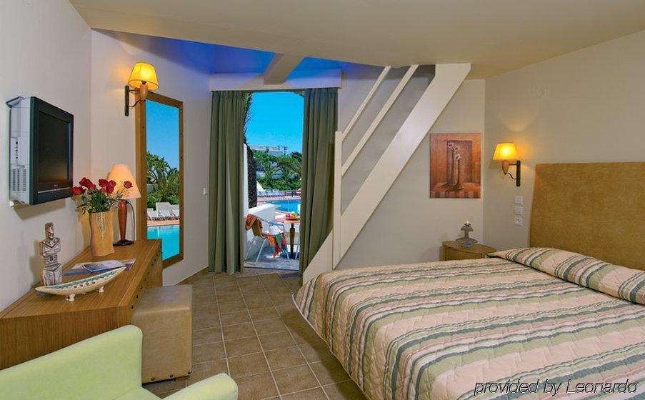 Agia Marina Margarita Beach Hotel מראה חיצוני תמונה