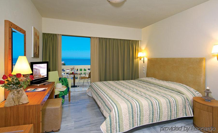 Agia Marina Margarita Beach Hotel מראה חיצוני תמונה