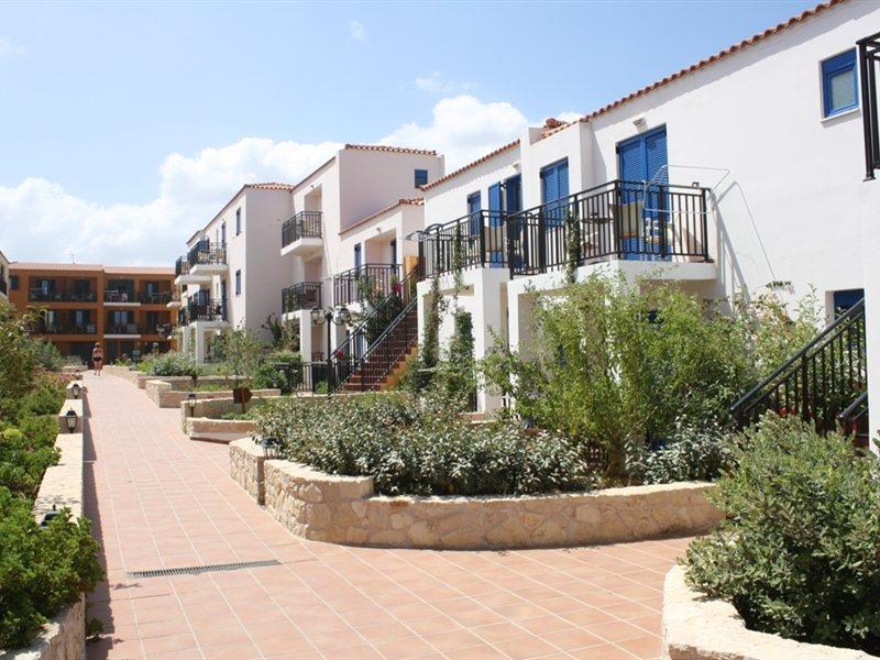 Agia Marina Margarita Beach Hotel מראה חיצוני תמונה