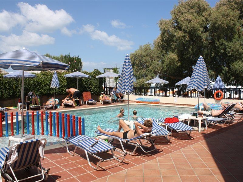 Agia Marina Margarita Beach Hotel מראה חיצוני תמונה